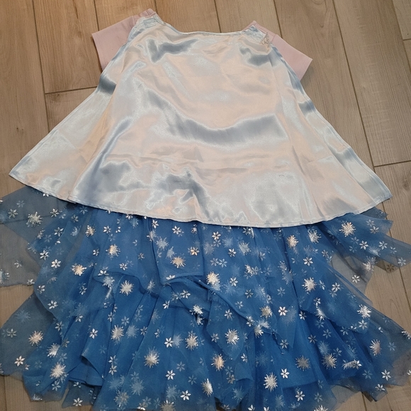 Frozen dress size 10/12 - Picture 2 of 3